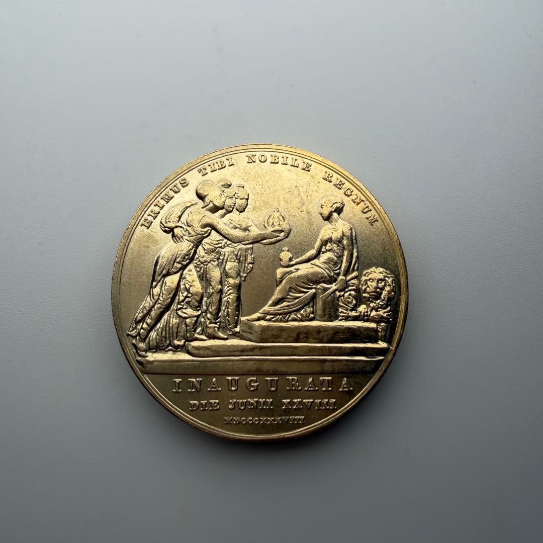 古銭　イギリス領インド（British India）ヴィクトリア女王肖像ルピー