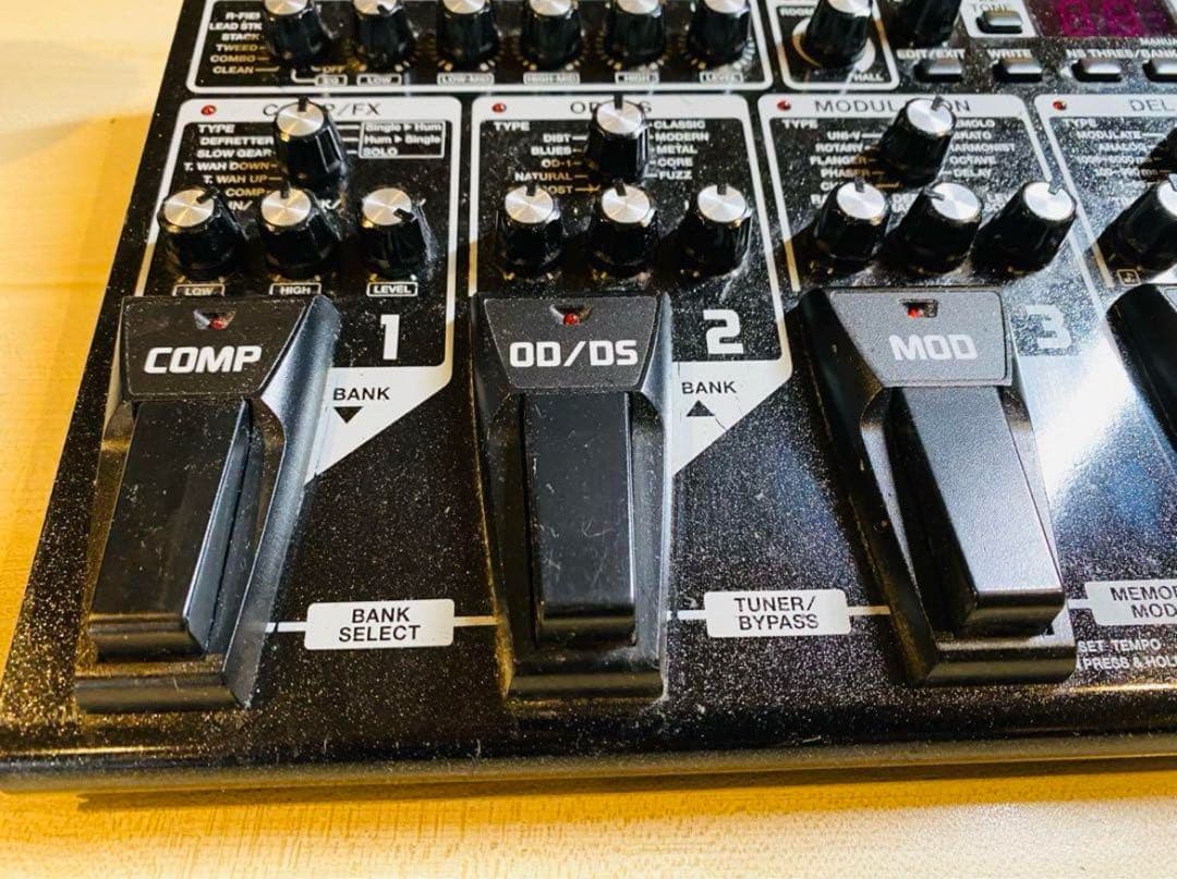 BOSS ME-70 ギター マルチエフェクター 取説付き　DCケーブル付属