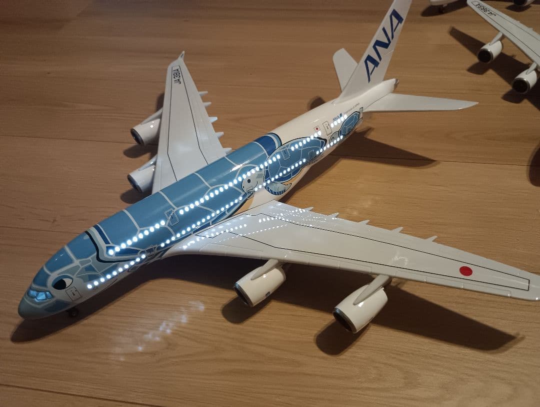 1/160 ANA エアバス 380 特別塗装機 LEDライト付き ラニ レア