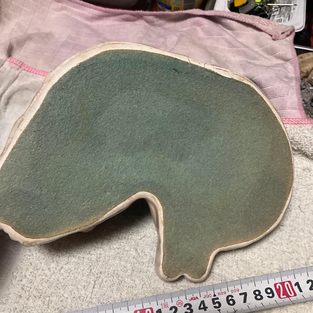 陶器 寝ている猫 置物 約20cm