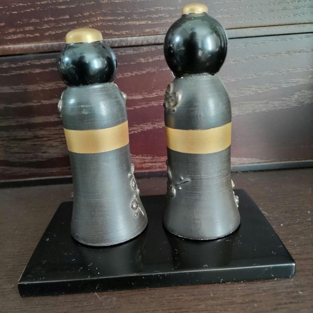 お雛様（会津鉄錆絵の立ち雛）と台座