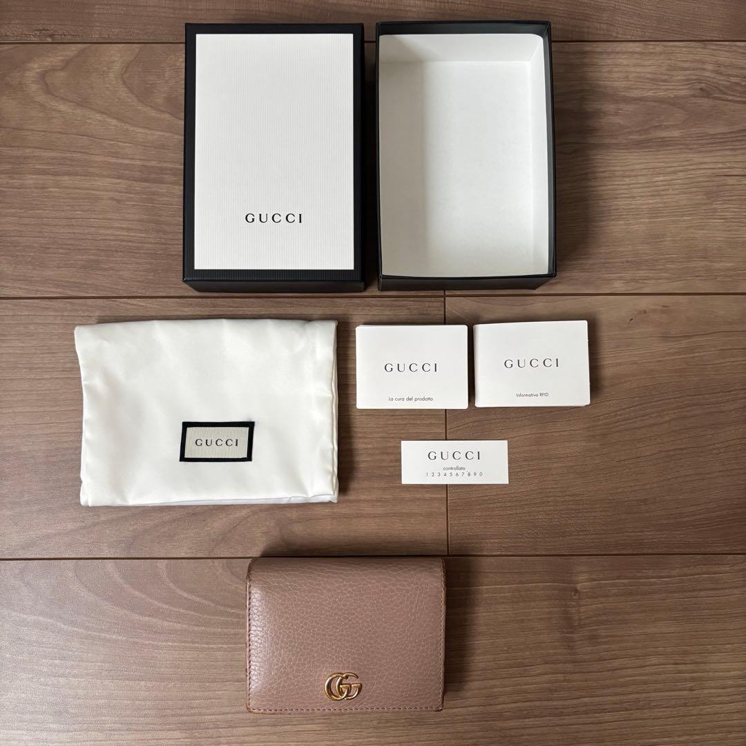 グッチ　ダブルGウォレット　二つ折り財布　レディース