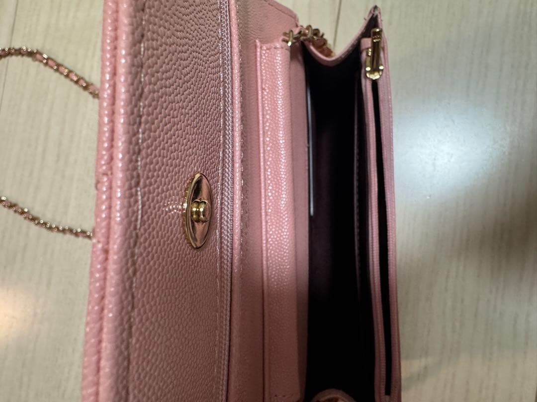 CHANEL ピンクレザー ショルダーバッグ