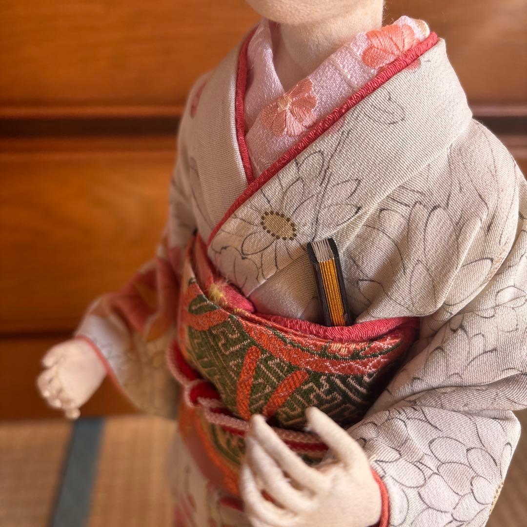 日本人形 着物 白・ピンク・赤