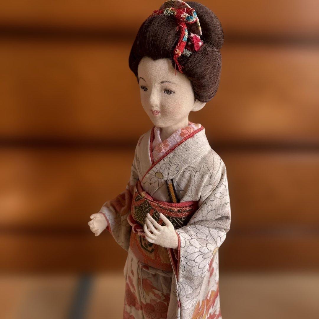 日本人形 着物 白・ピンク・赤