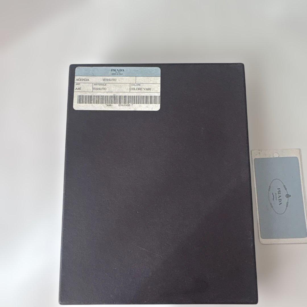 PRADA プラダ　手帳カバー黒