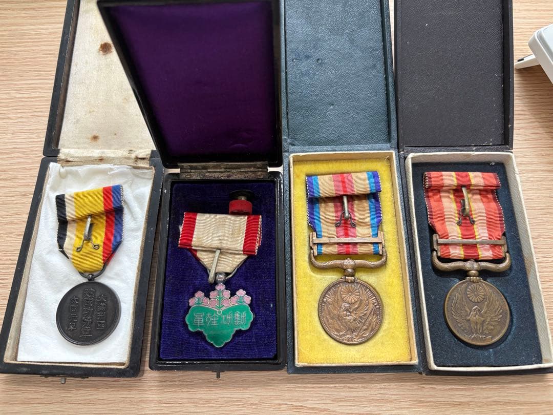 Y*y様 勲章 おまとめ 化粧箱入り