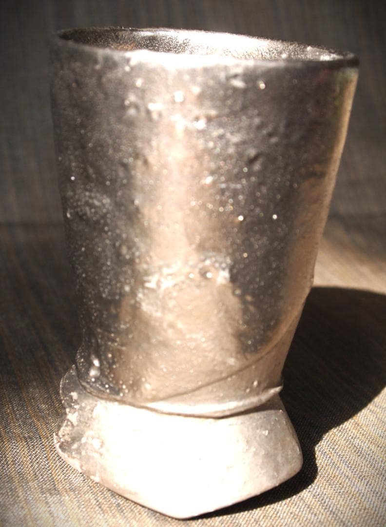 人気作家★隠崎隆一【師：人間国宝　伊勢崎淳】★銀彩麦酒器