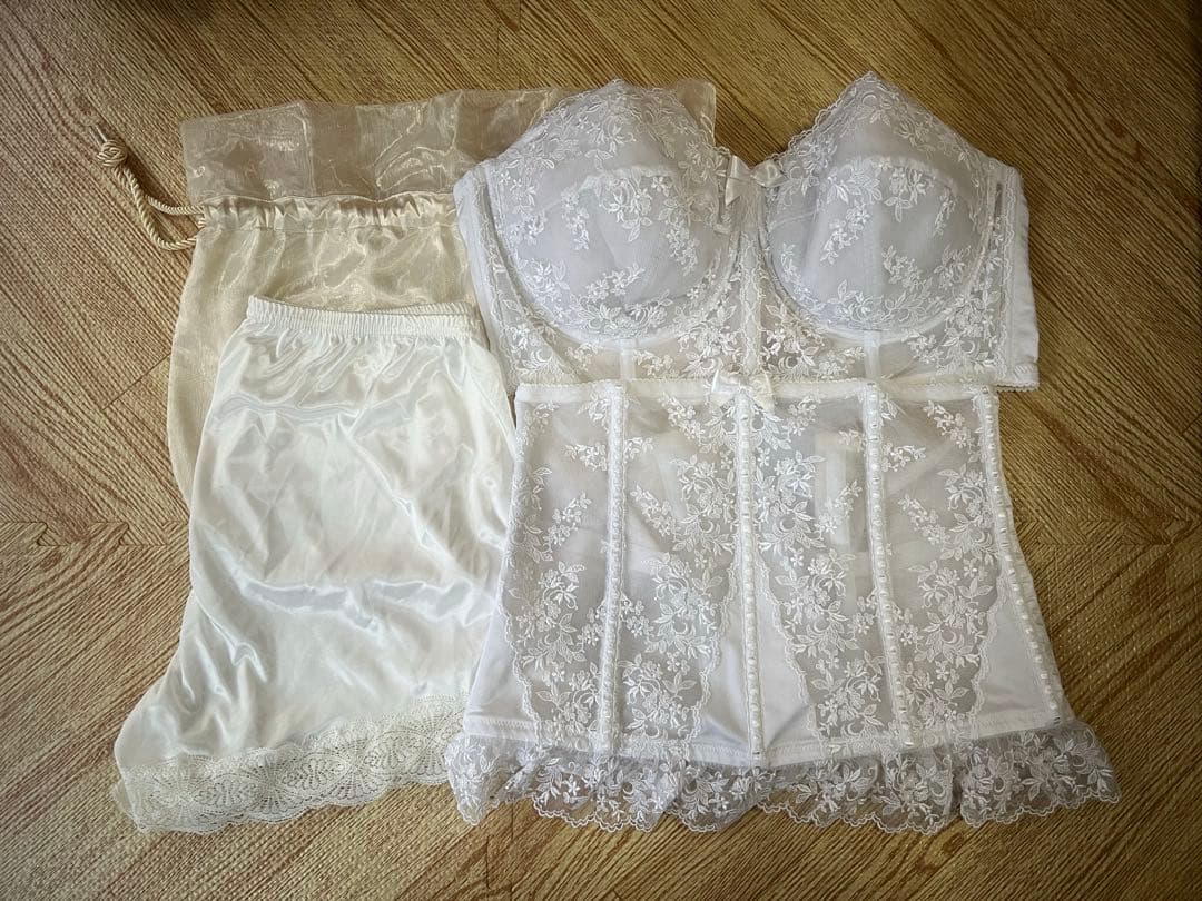 セモア　ブライダルインナー　F90 大きいサイズ