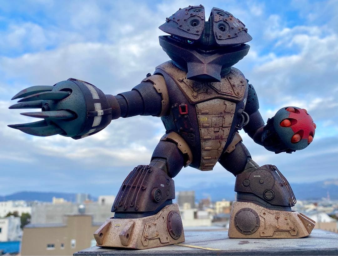 ガンプラ MG 1/100 MSM-07S シャア専用 ズゴック　完成品