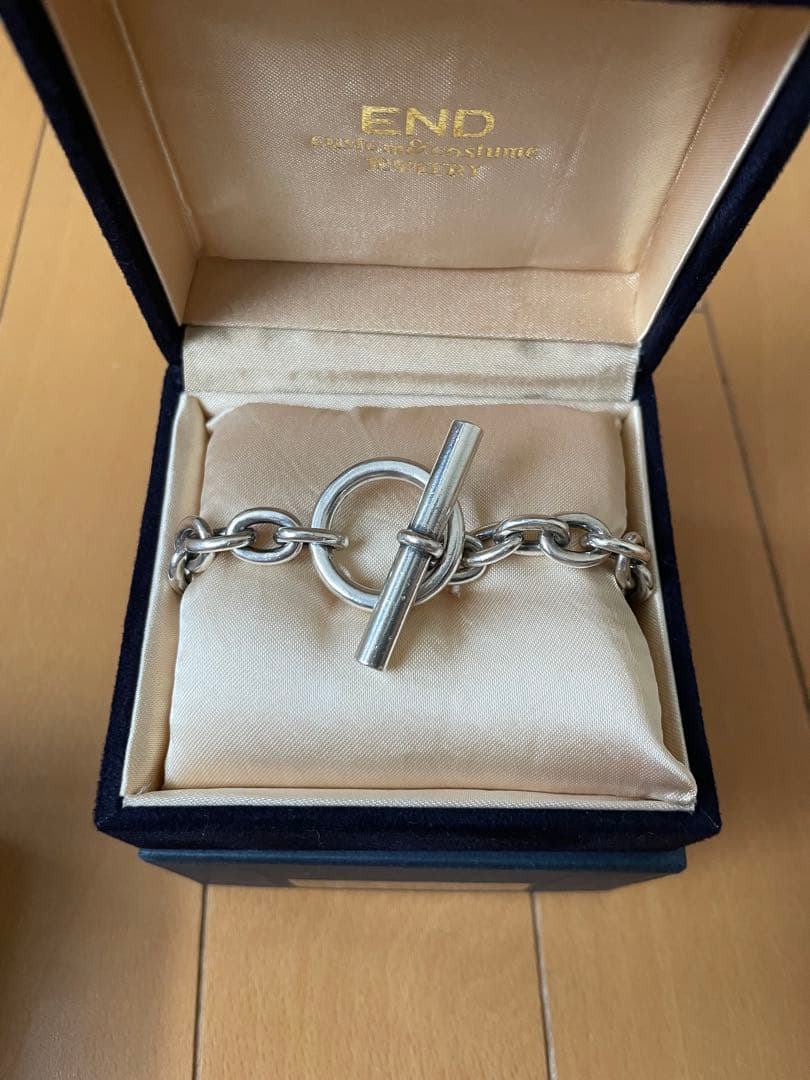 nonnative × endブレスレット