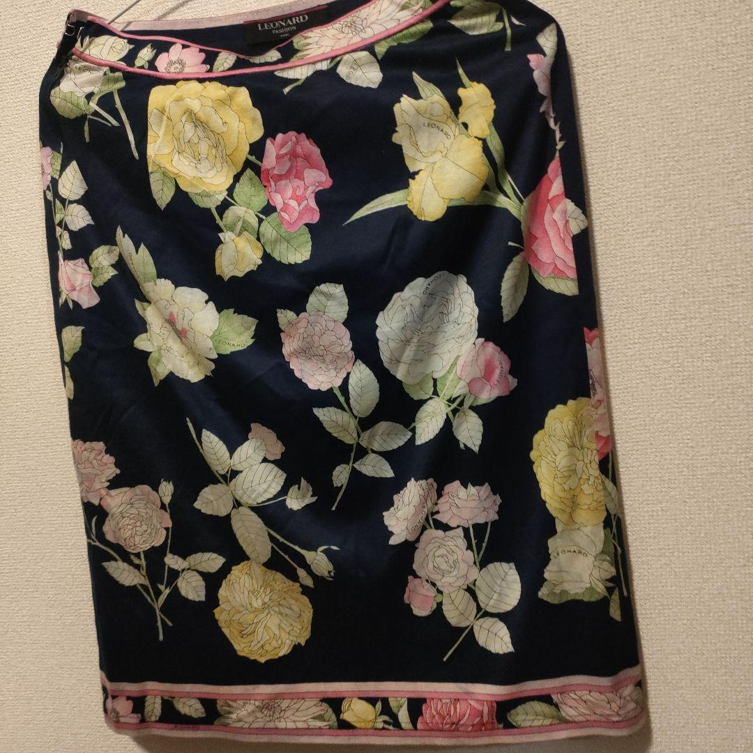 k4 超美品　LEONARD　レオナール　スカート　花柄