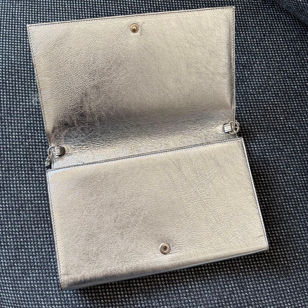 YSL シルバー クラッチバッグ