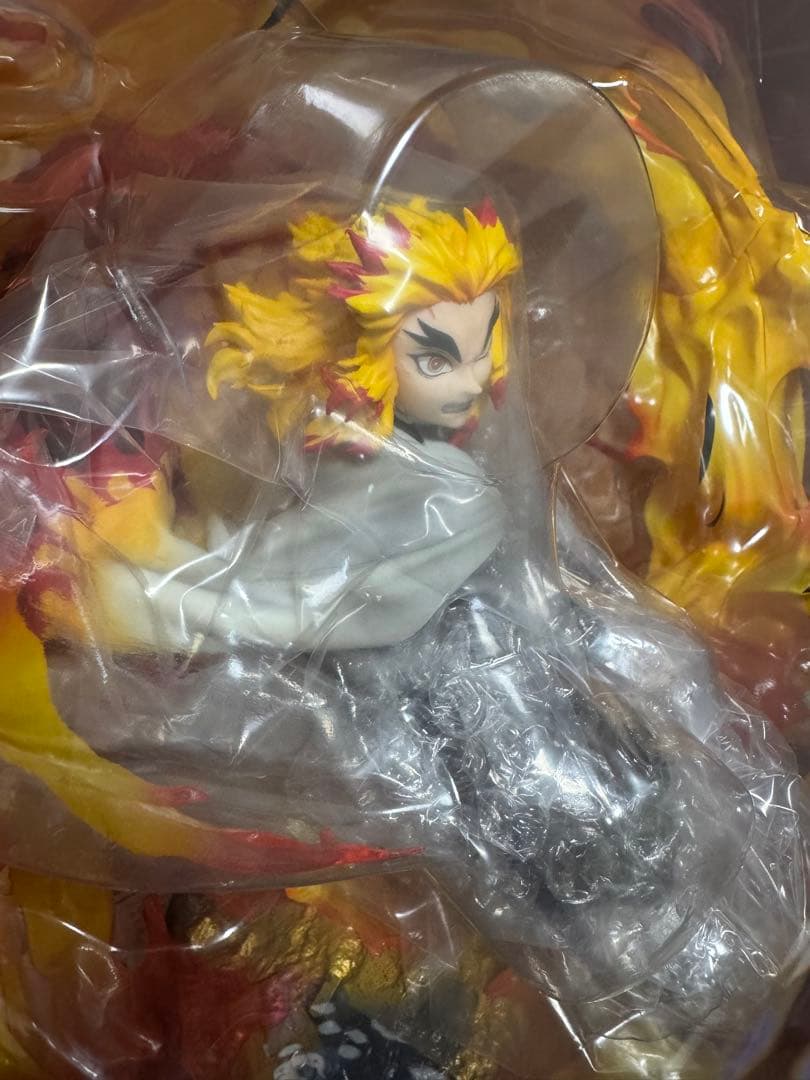 【煉獄杏寿郎】-炎の呼吸 奥義 玖ノ型・煉獄- 1/8スケールフィギュア