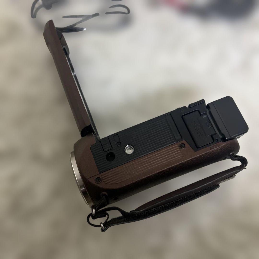 【未使用級】Panasonic HC-W585M ブラウン　付属品完備