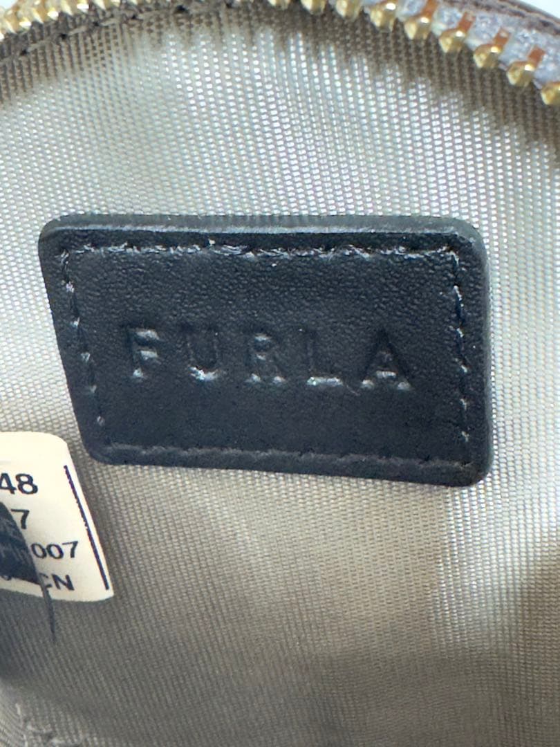 【新品未使用】FURLA 花モチーフ ケース 小物入れ