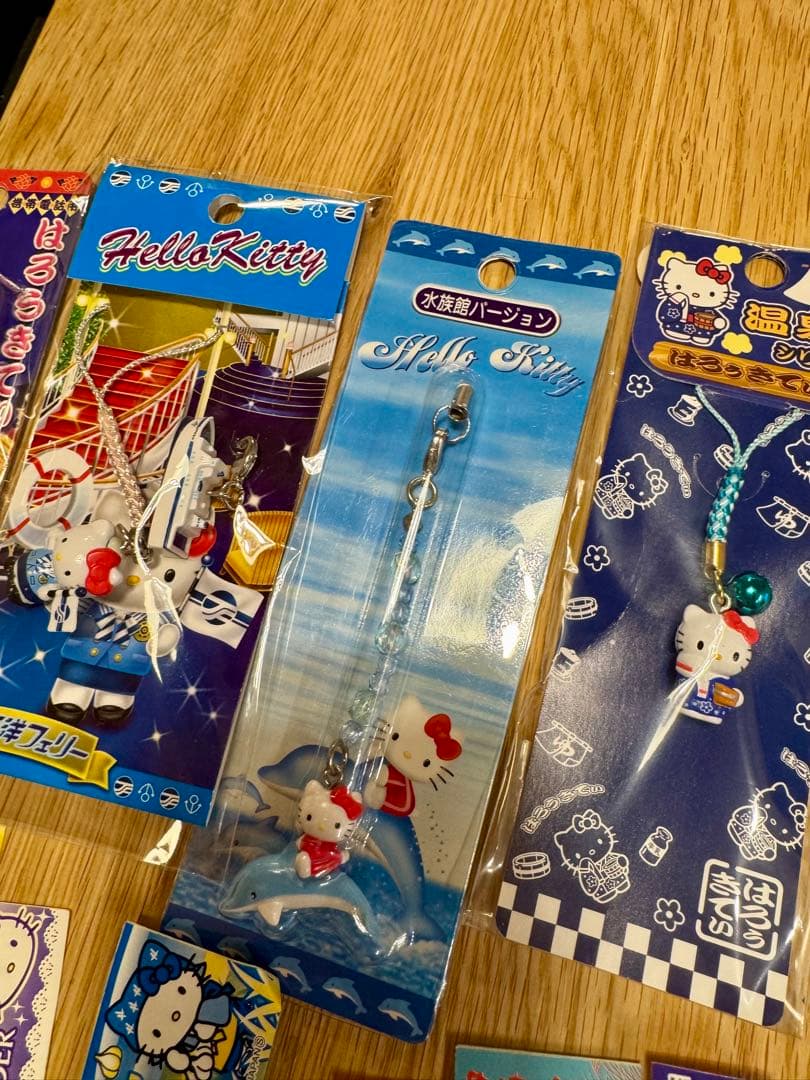 チ*王様 ハローキティ ストラップ 41➕2個セット おまけつき