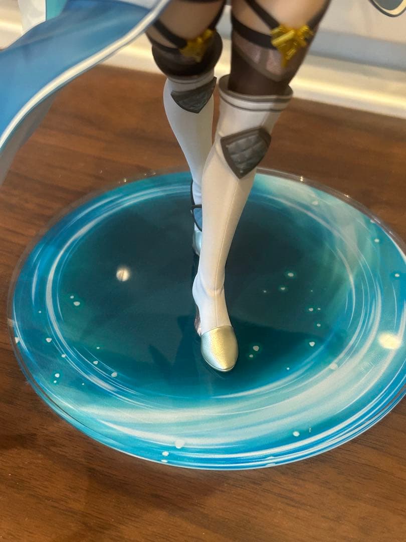 軌跡シリーズ エレイン・オークレール 1/8スケールフィギュア コトブキヤ