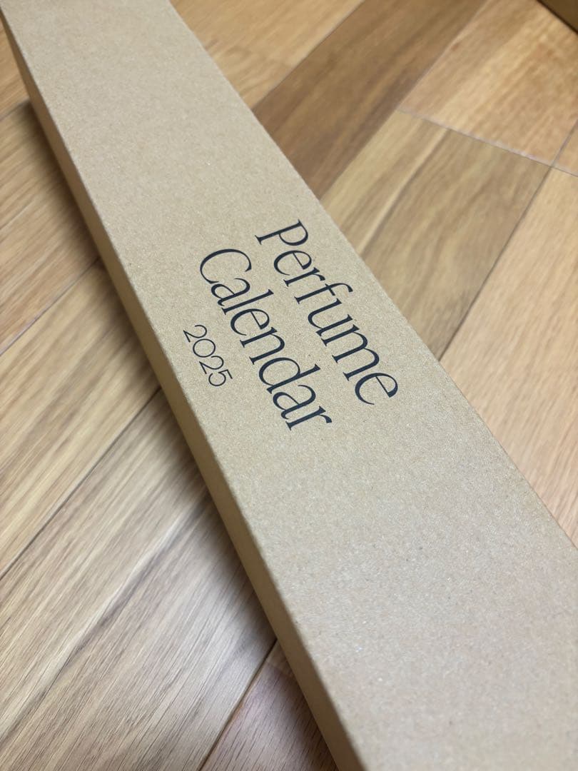 Perfume　パフューム 壁掛けカレンダー　2025 B2サイズ