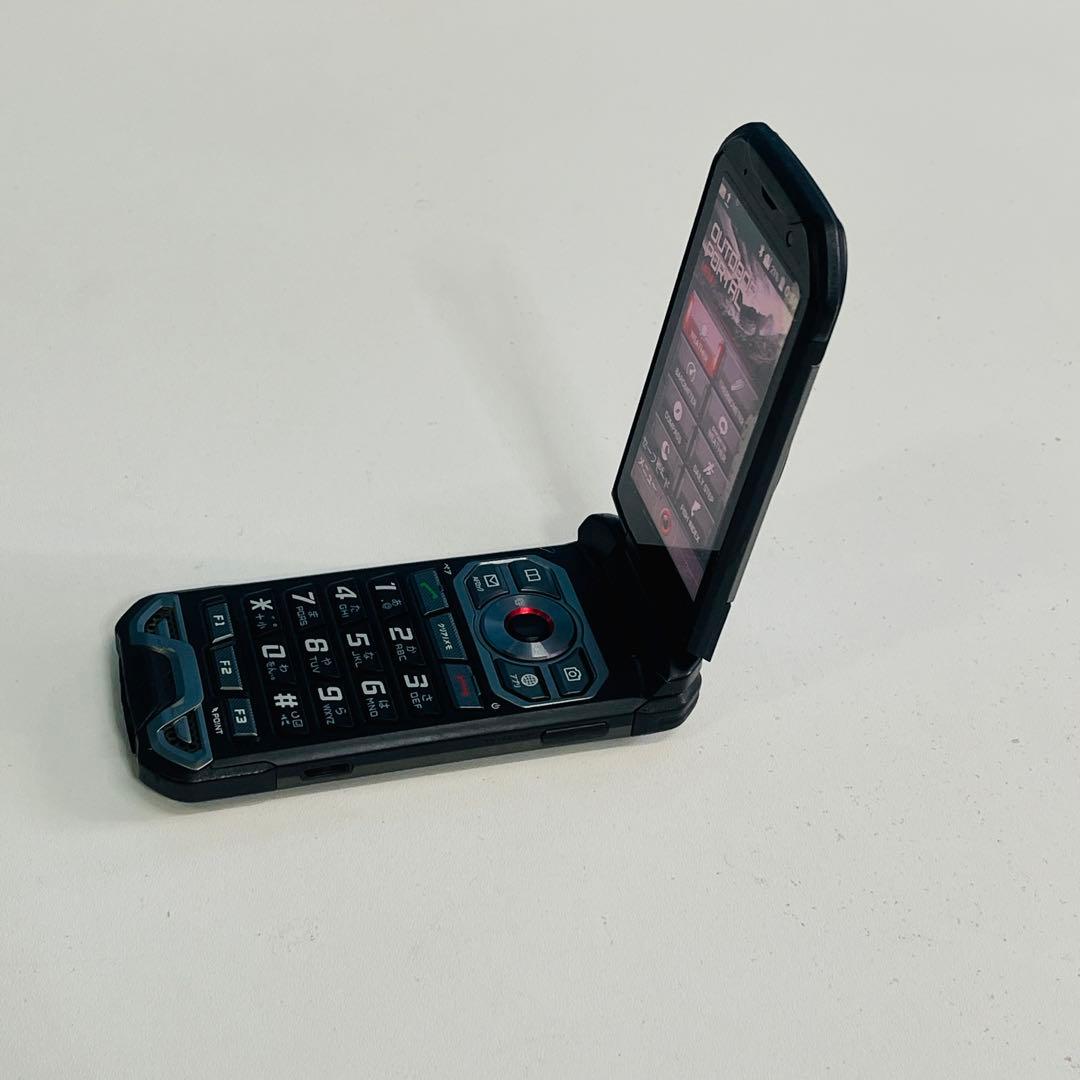 au TORQUE X01 折りたたみ式携帯電話 シルバー/ブラック