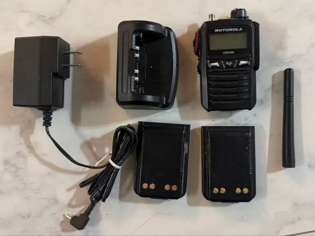 デジタル簡易無線 モトローラ GDR4200 登録局 バッテリー2個付き