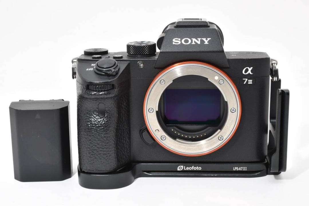 ショット数: 59310回 SONY α7III + Leofoto #1052