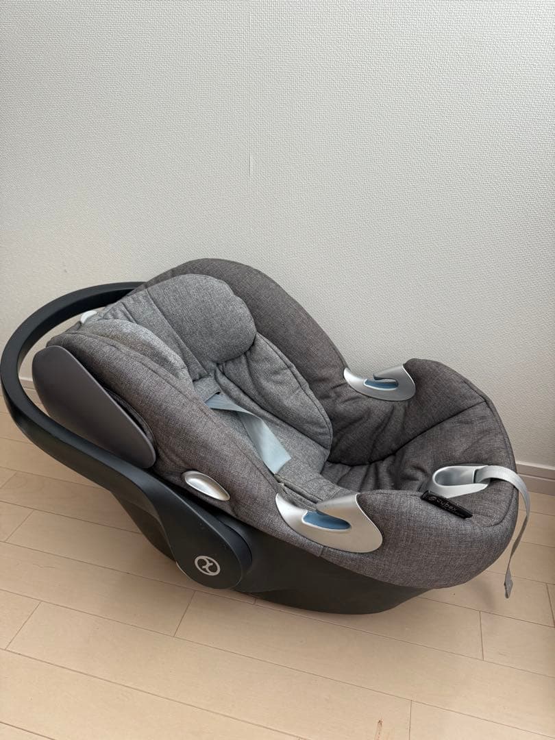 Cybex Aton Q マンハッタングレー サイベックス エイトンQ