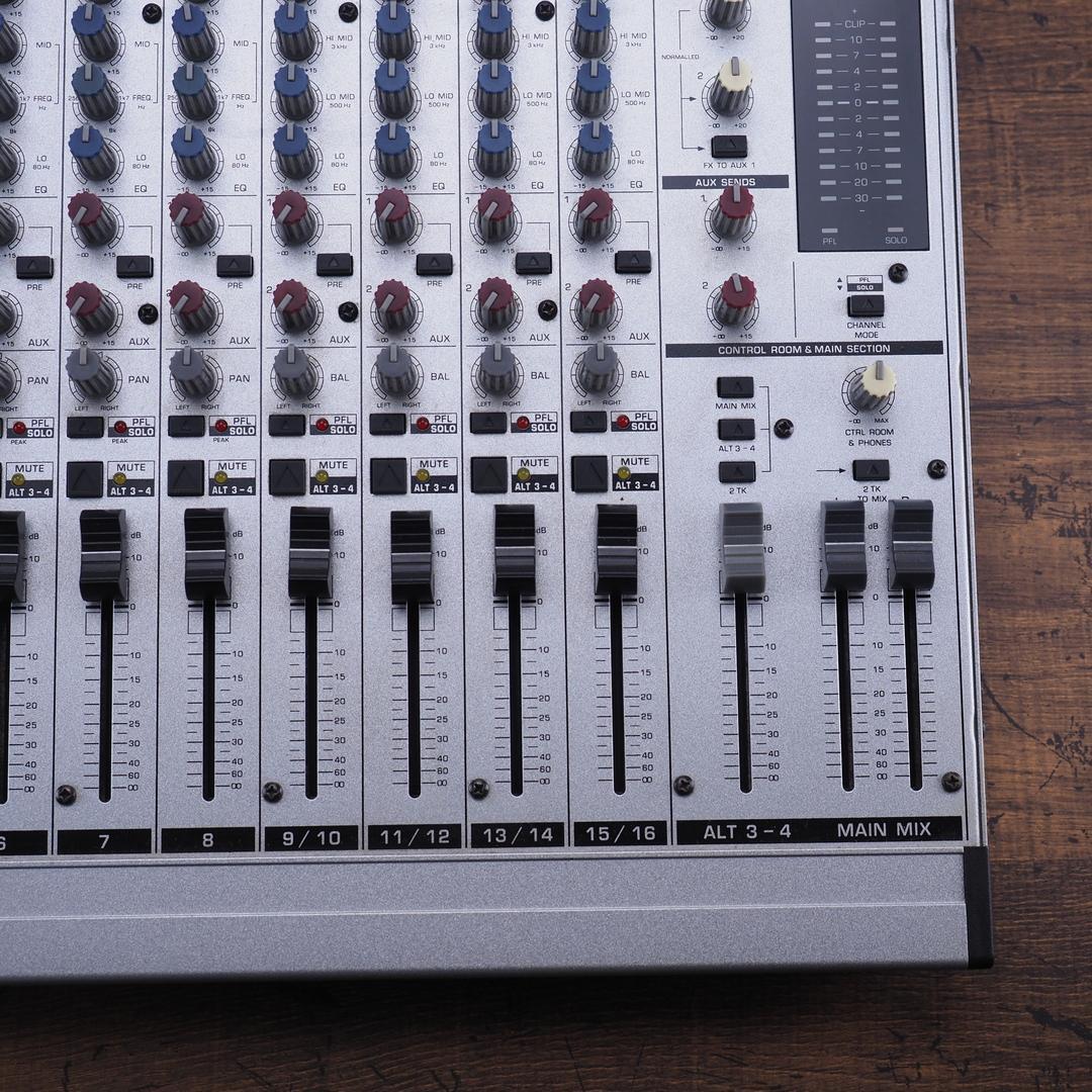 BEHRINGER MX2004A ACアダプターなしだけど動作確認済品
