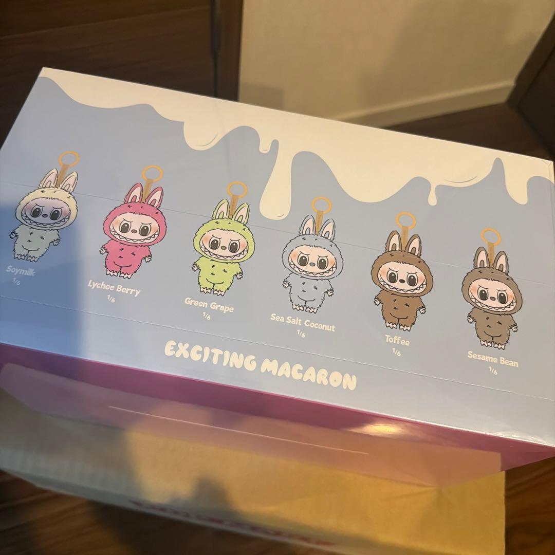 Exciting Macaron Monsters マカロン　ラブブ