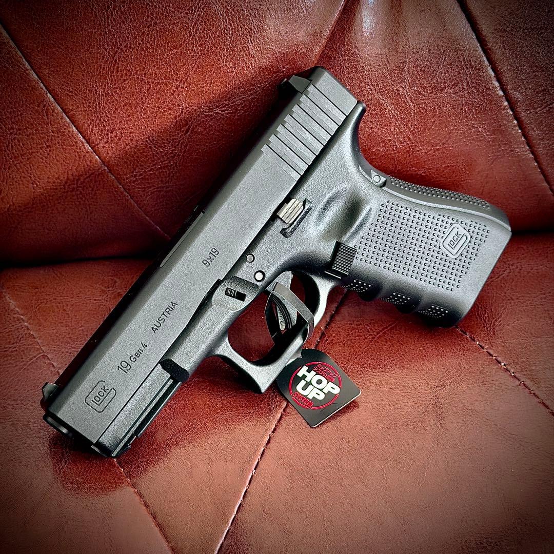 東京マルイ GLOCK19 Gen4 (新品未開封マガジン2個付き)*計3本