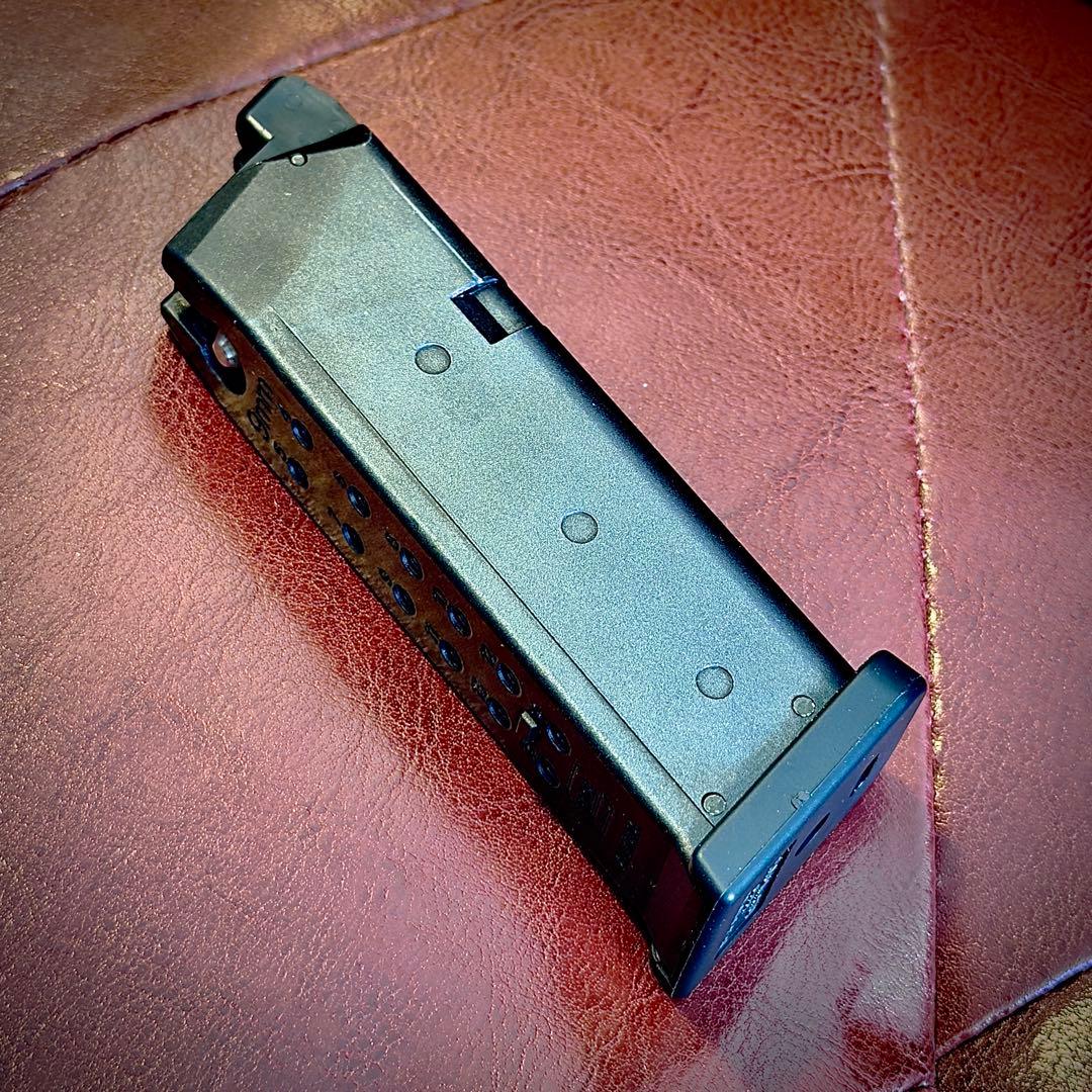 東京マルイ GLOCK19 Gen4 (新品未開封マガジン2個付き)*計3本