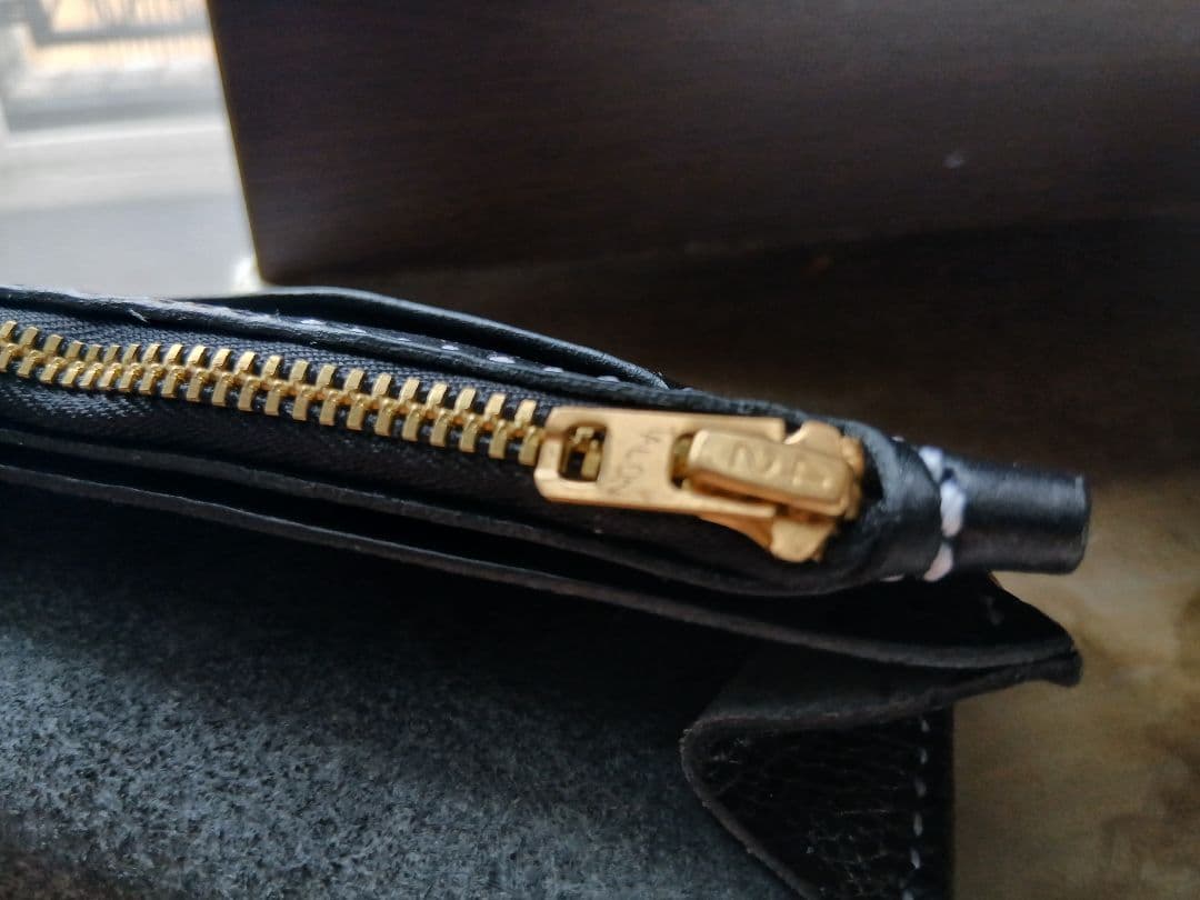 S*a様 イタリアンレザー アリゾナ トラッカーウォレット 真鍮スタッズ ハンド