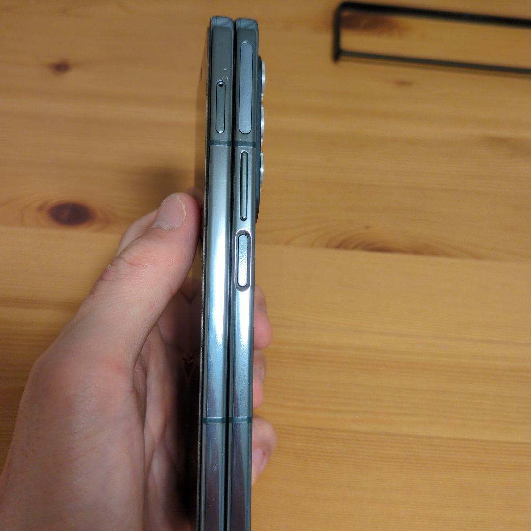 docomo Galaxy Z Fold4 純正ケース Sペン付