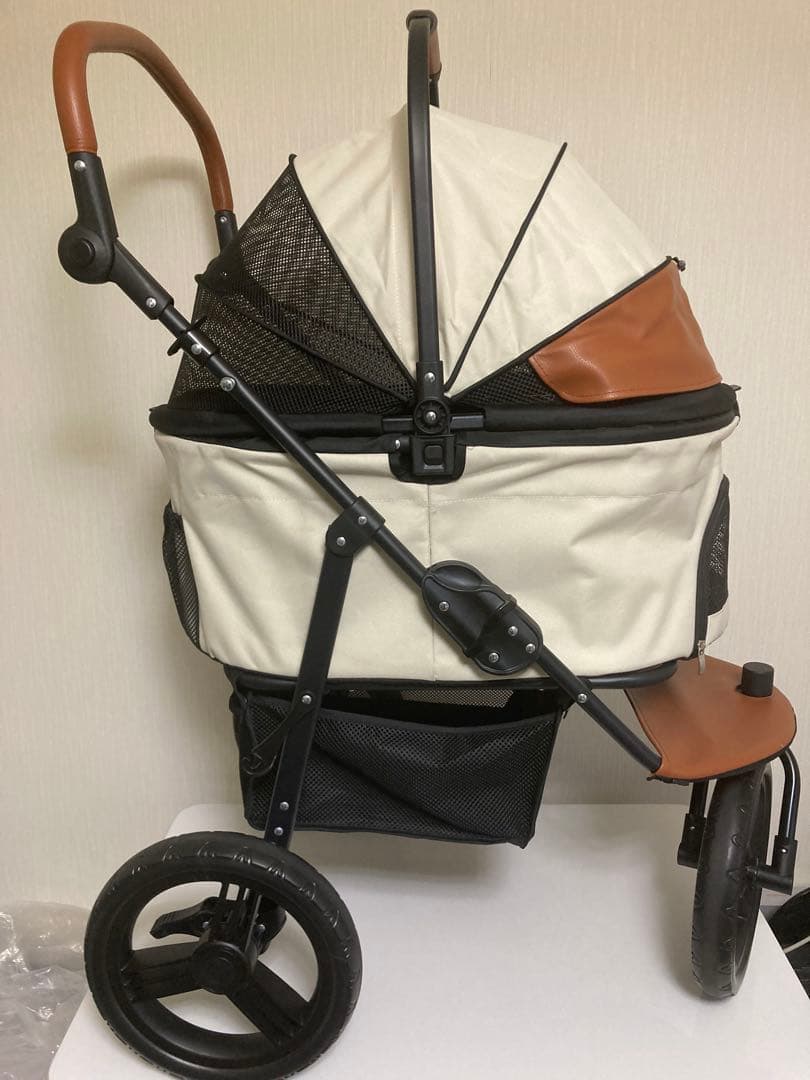 ひなた　ペットカート 3輪 分離型　多頭飼い　小型犬　中型犬　ベージュ