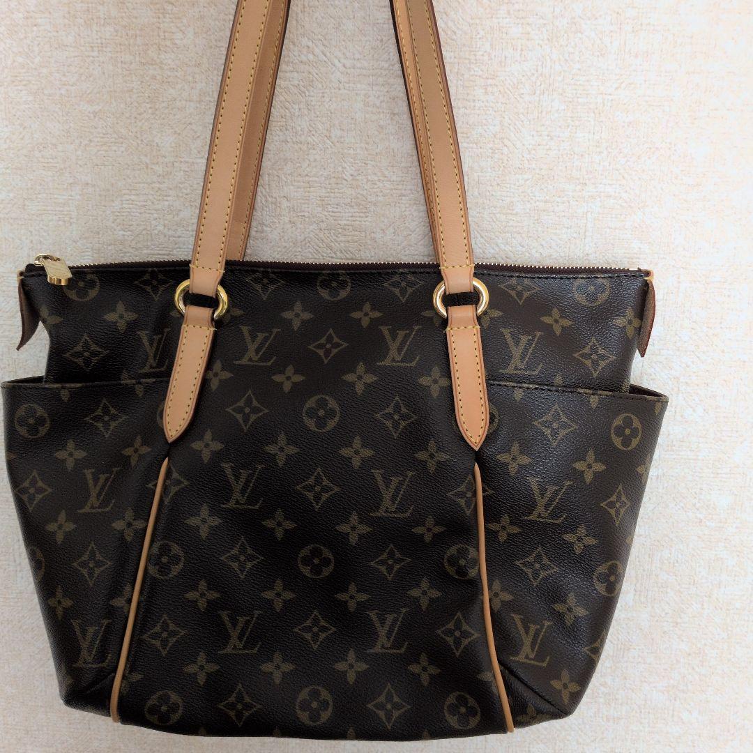 Louis Vuittonルイヴィトン トータリーPM モノグラムキャンバス
