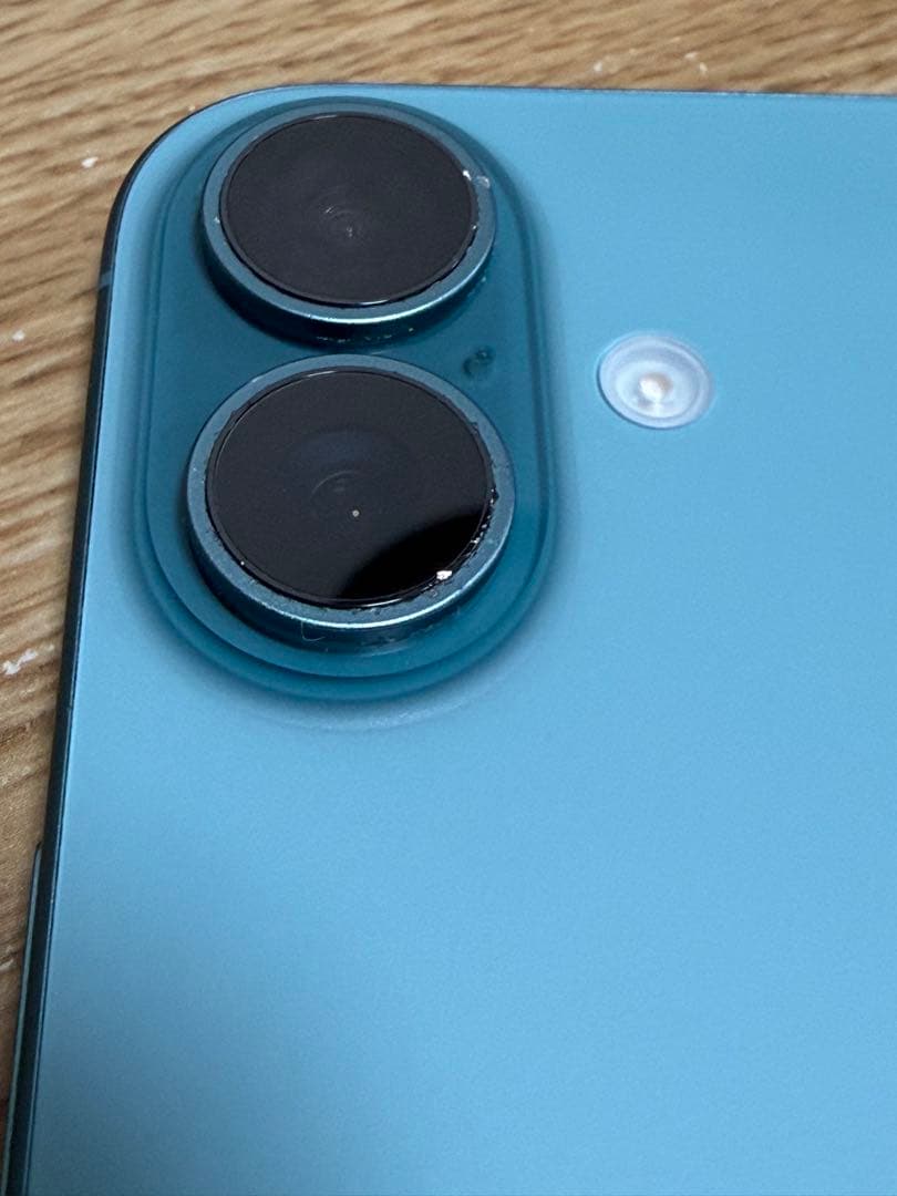 iPhone16 ティール 128GB 背面割れ　本体のみ　おまけあり