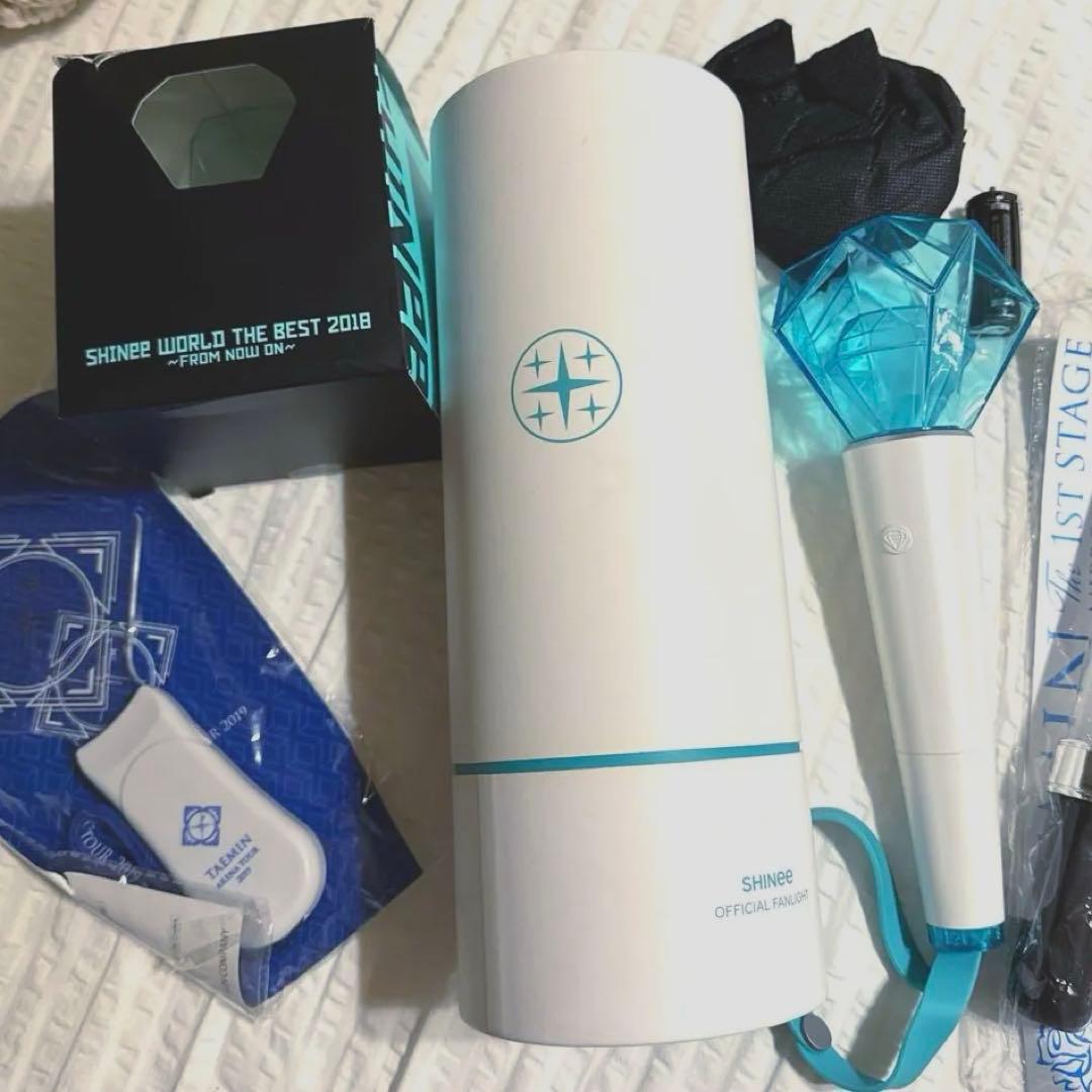 SHINee ペンライト 箱付き　4個セット