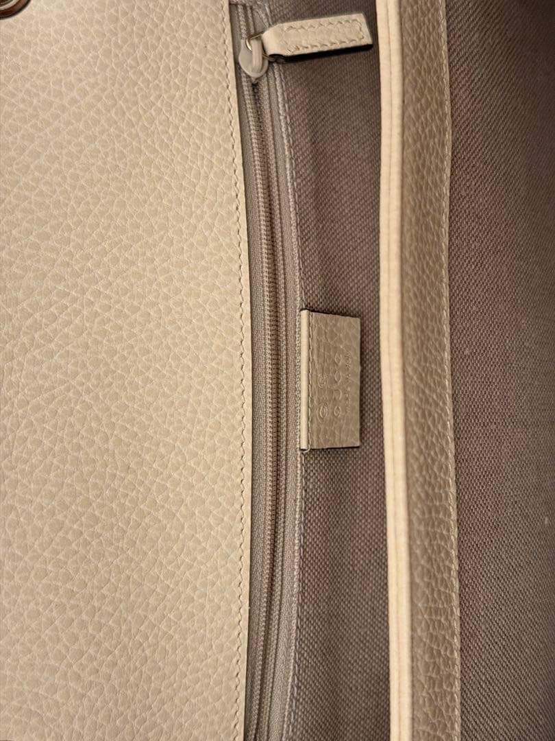 Gucci ベージュ ショルダーバッグ