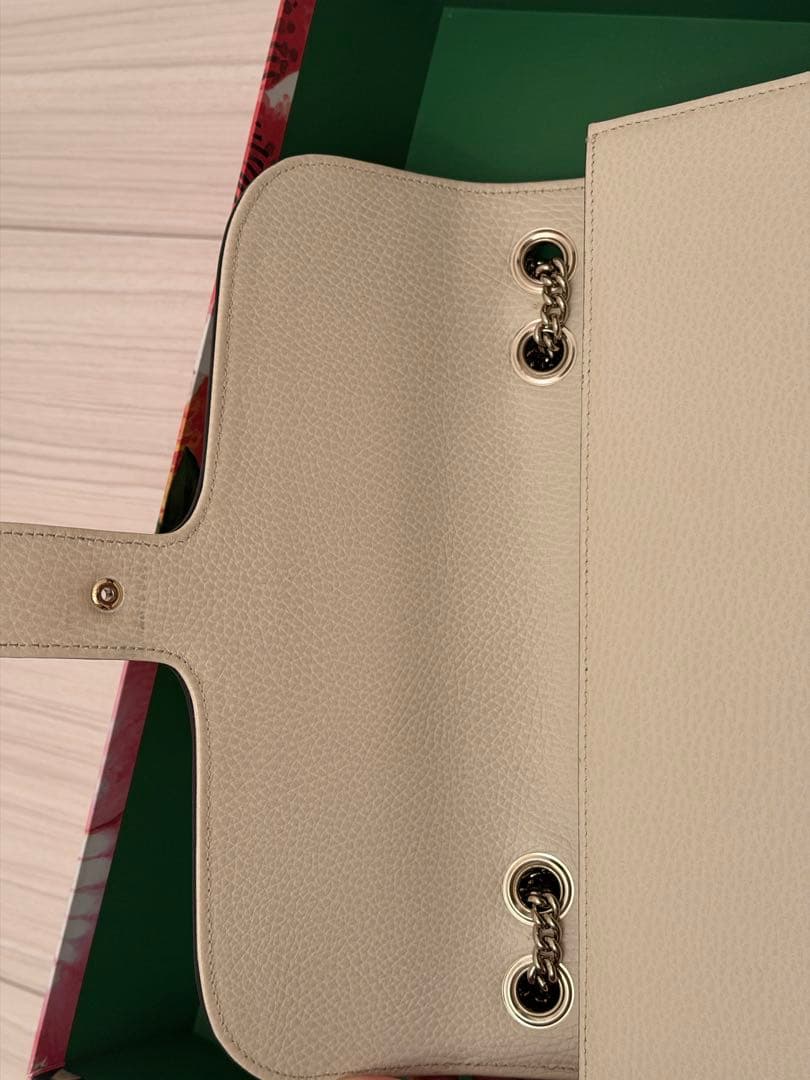 Gucci ベージュ ショルダーバッグ