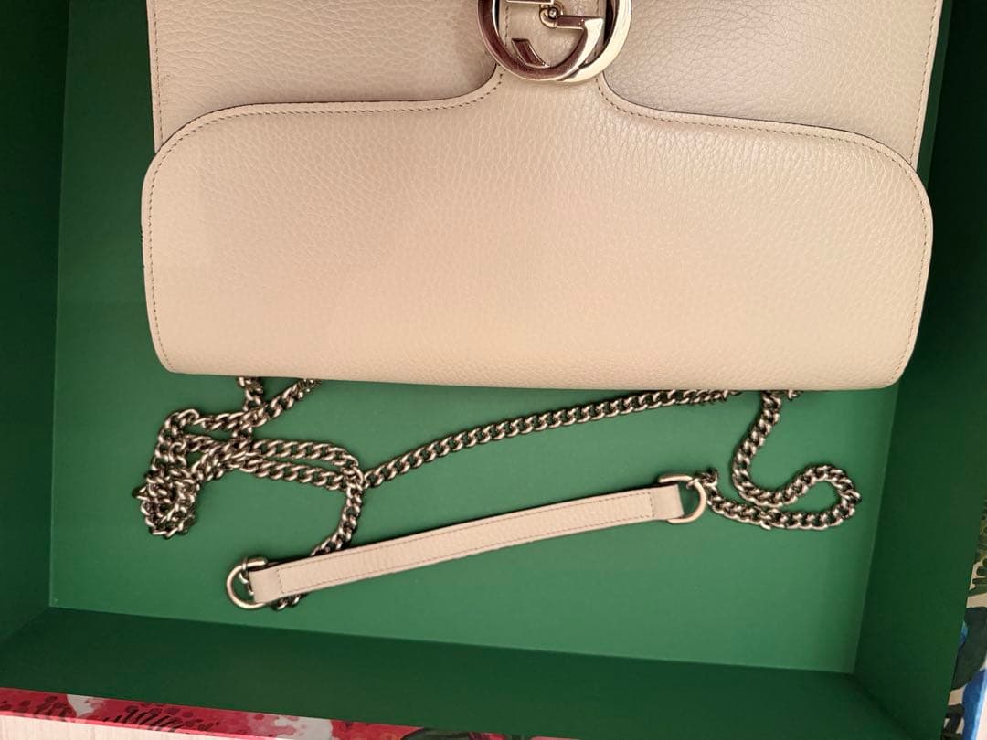 Gucci ベージュ ショルダーバッグ