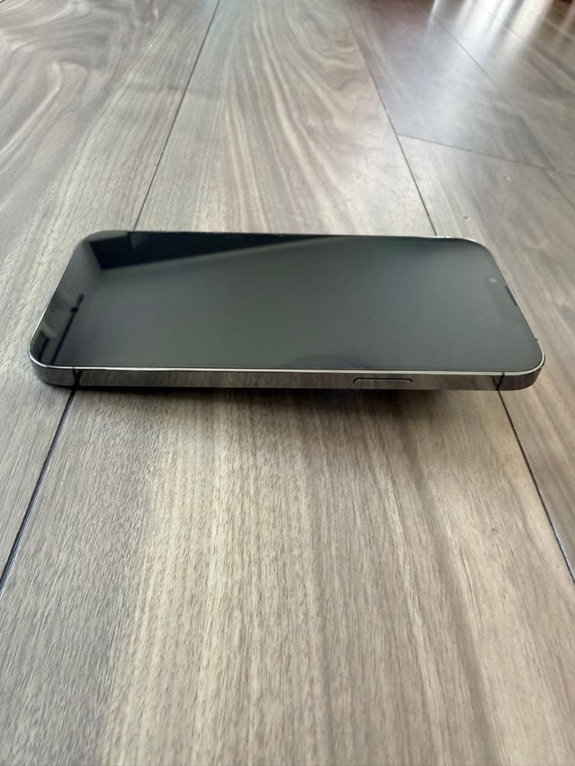iPhone 13 Pro Maxグラファイト