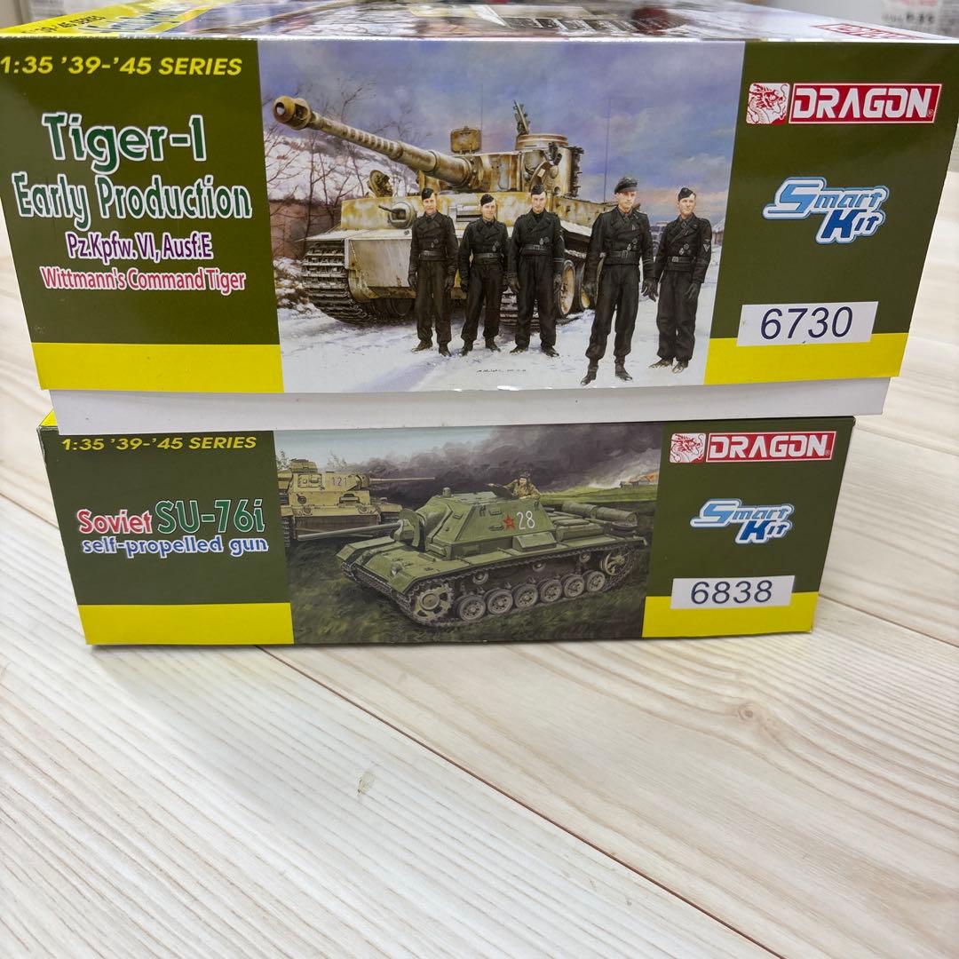 Tiger I Early Production & SU-76 プラモデル
