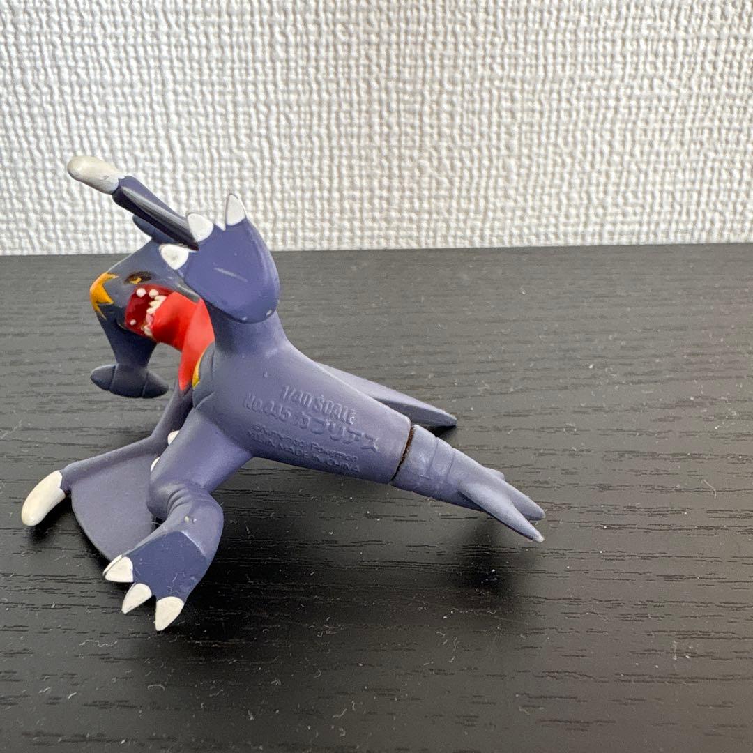 立体ポケモン図鑑　ガブリアス