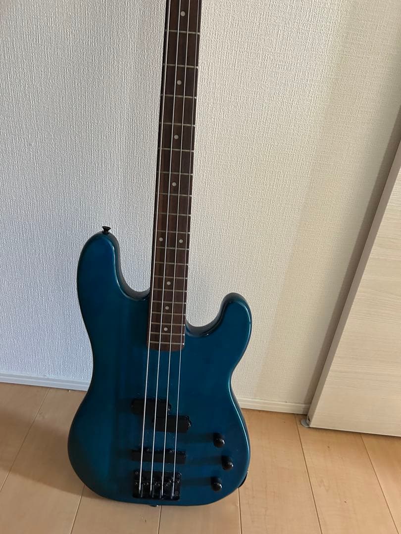 Charvel Model 2B ベース