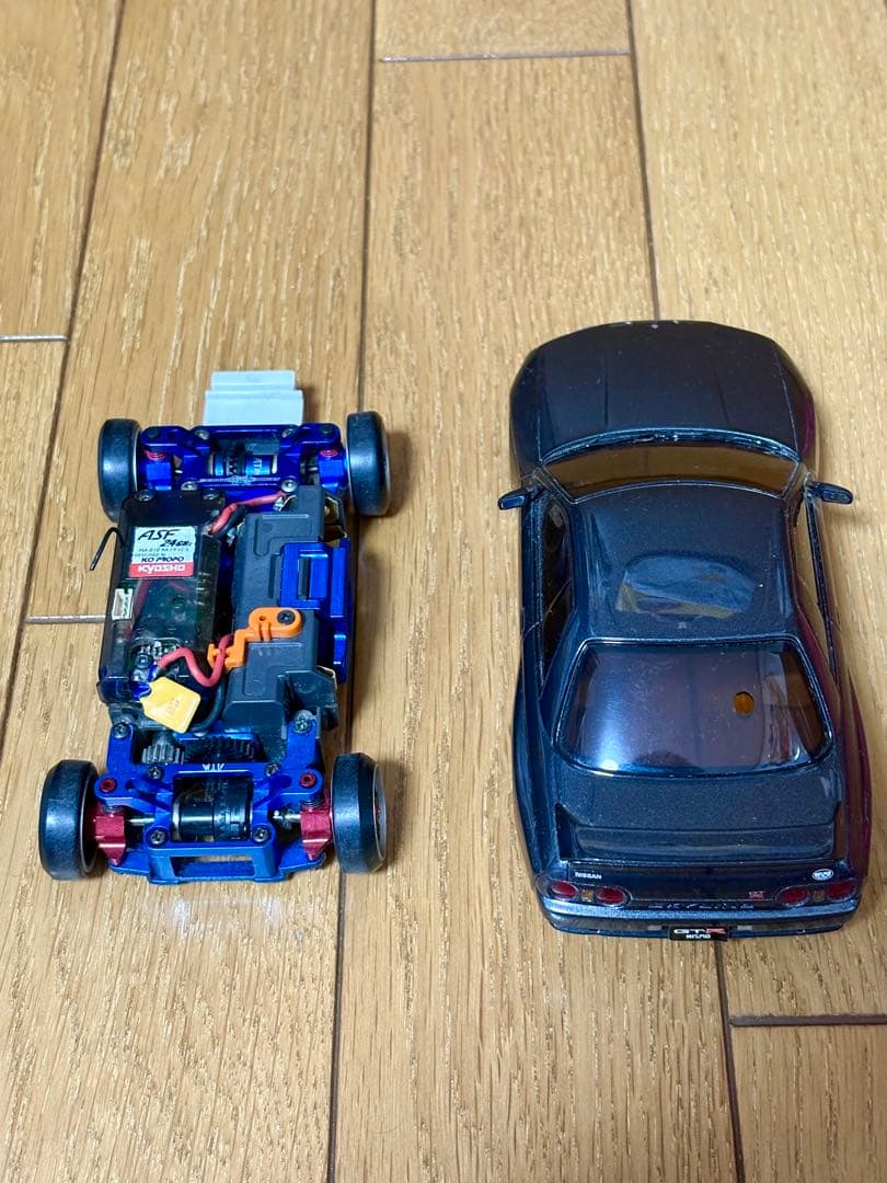 京商 ミニッツ AWD MA-010 R32ボディ