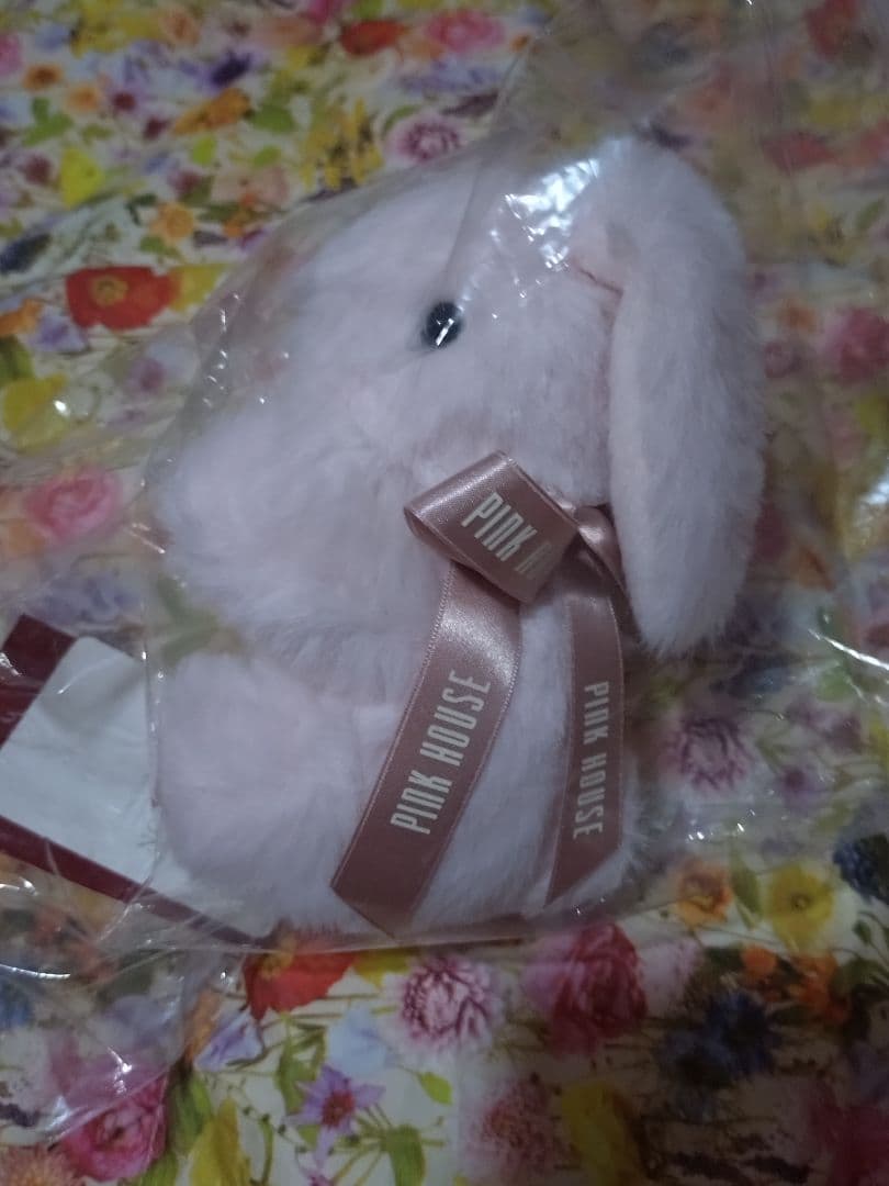 ピンクハウス　うさぎ ぬいぐるみコサージュ　たれ耳うさぎ　ブローチ　ピンク