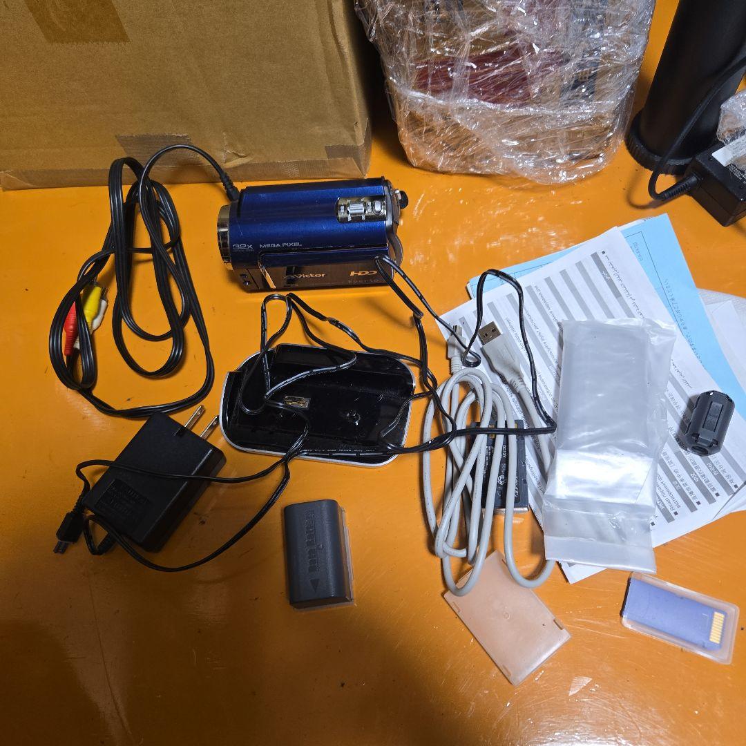 ビデオカメラ Victor Everio GZ-MG330