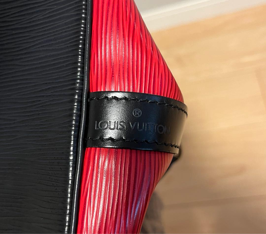 ルイヴィトン　エピ　プチノエ　赤