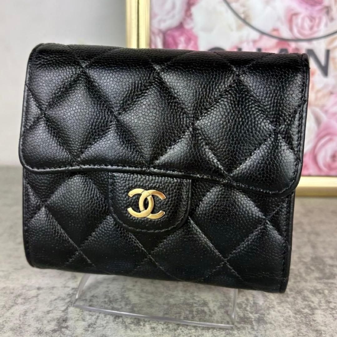 CHANEL キャビアスキン　マトラッセ　三つ折り財布　背面ケース
