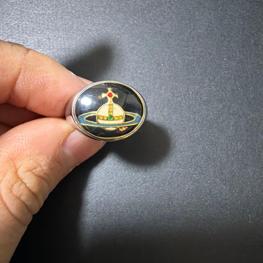 ヴィヴィアン　指輪